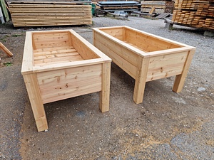 Pflanzentrog bzw. Hochbeet