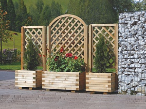 Pflanztrog 'Mosel' mit Rankgitter (Foto: Pongauer)