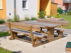 Tischbankkombination 'Rustika' (Foto: Obra)