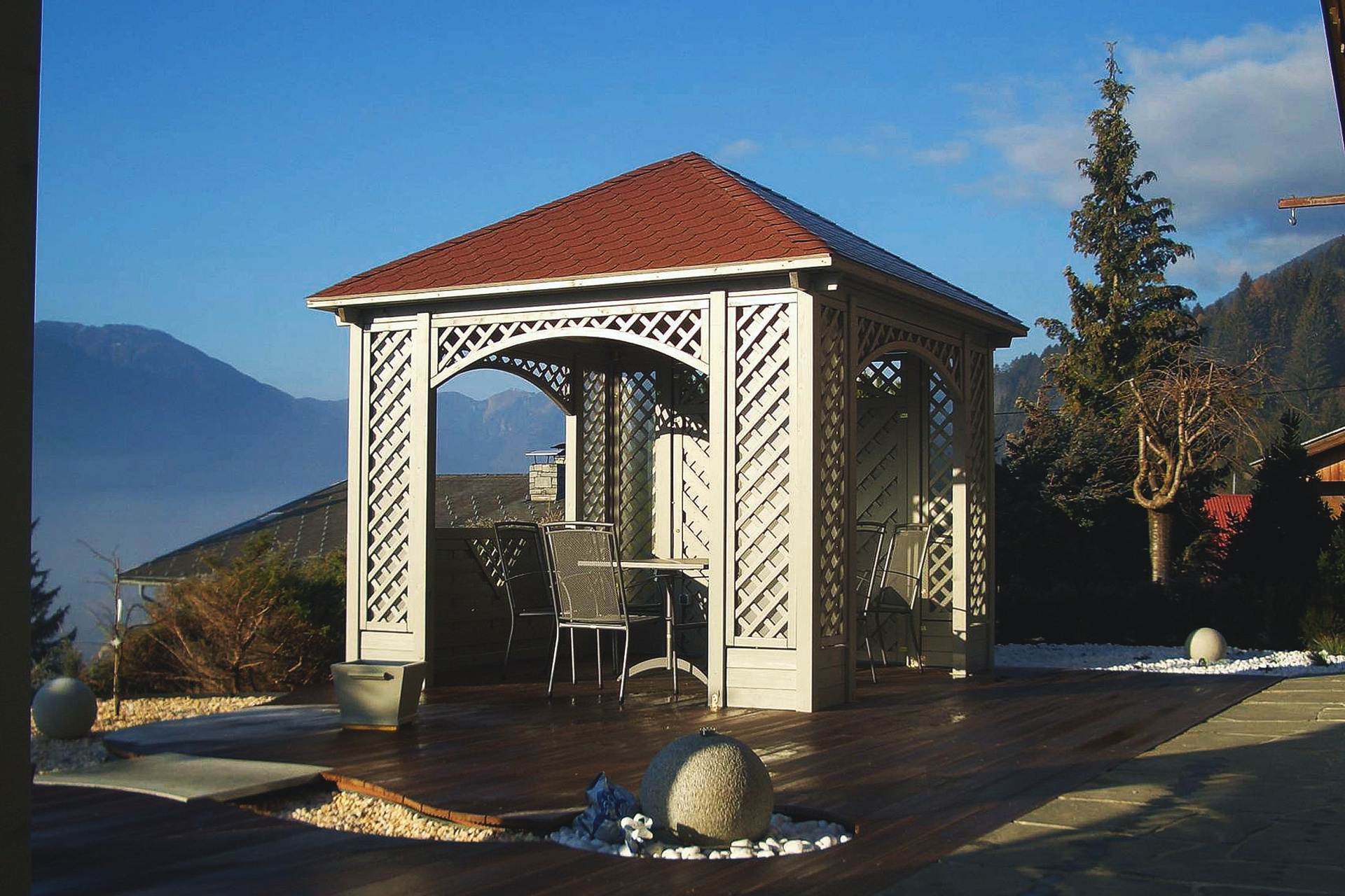 Pavillon 'Elba' mit Dachschalung (Foto: Pongauer)